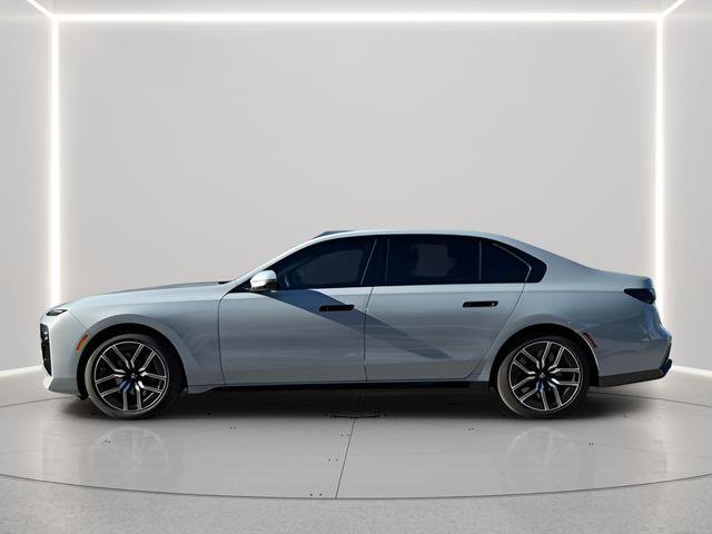 Used 2024 BMW 760i xDrive w/ Premium Package 2 image 2
