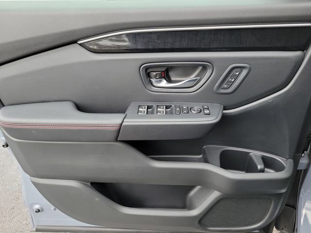 Certified 2025 Honda Pilot Black Edition image 22