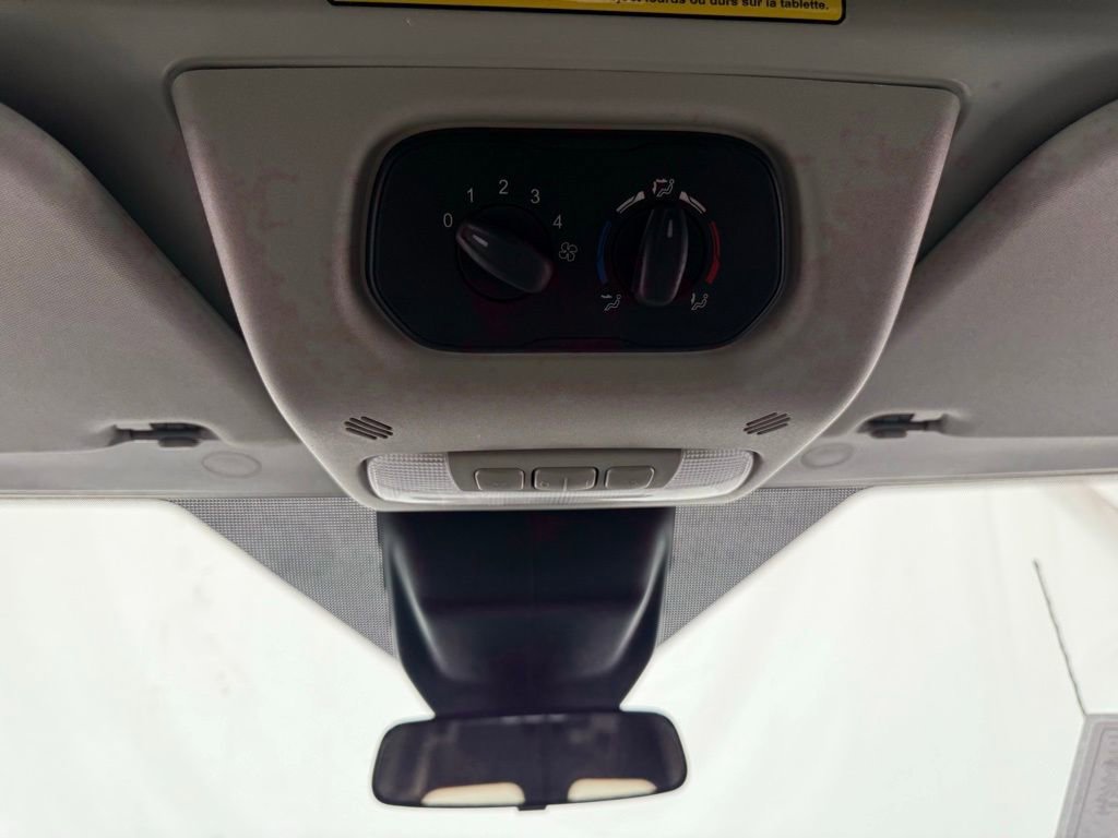 Used 2019 Ford Transit 350 XLT image 34