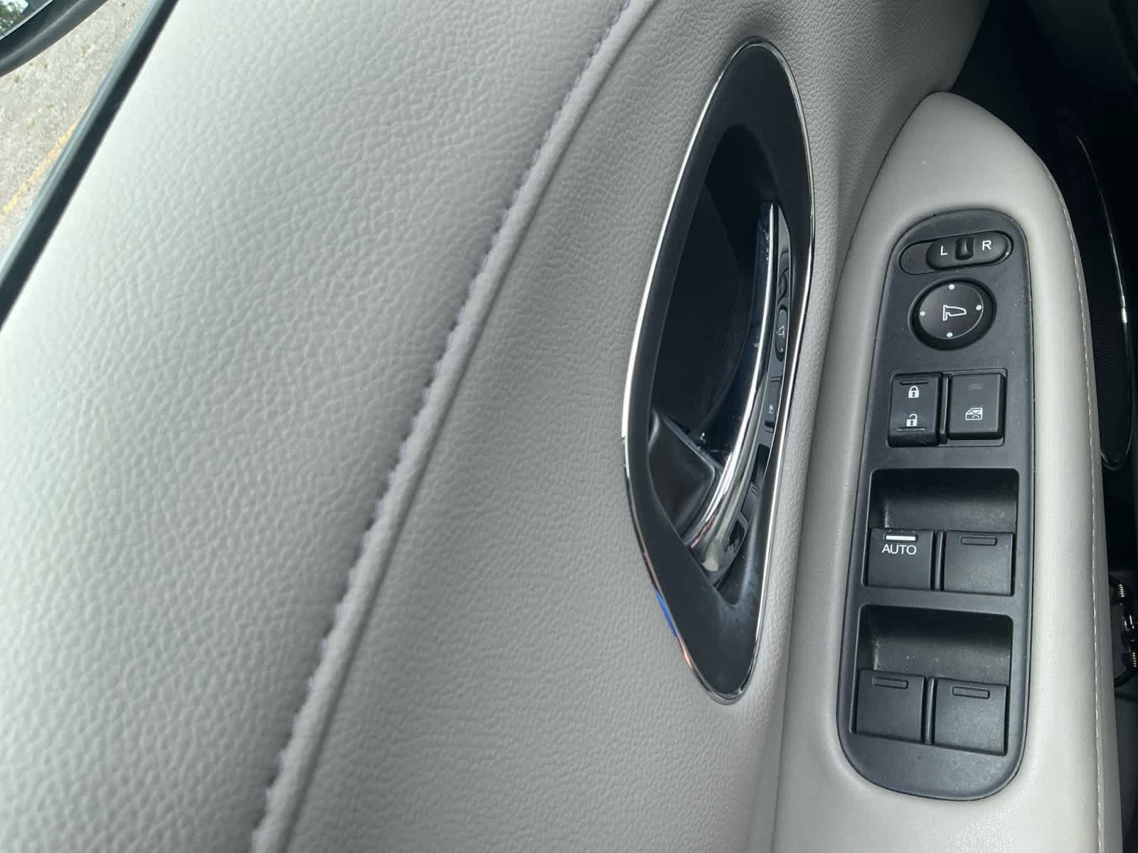 Used 2016 Honda HR-V EX-L image 19