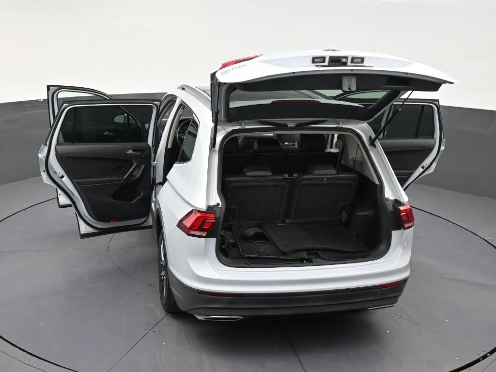 Used 2019 Volkswagen Tiguan SE w/ Panoramic Sunroof Package FWD image 31