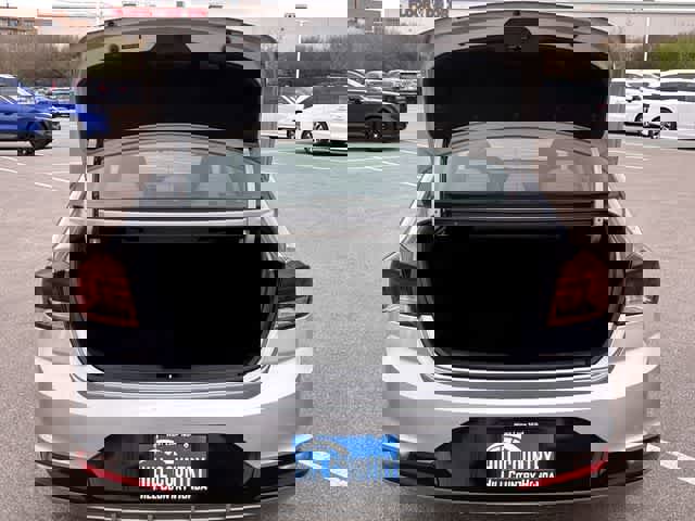 Used 2020 Hyundai Elantra SEL image 35