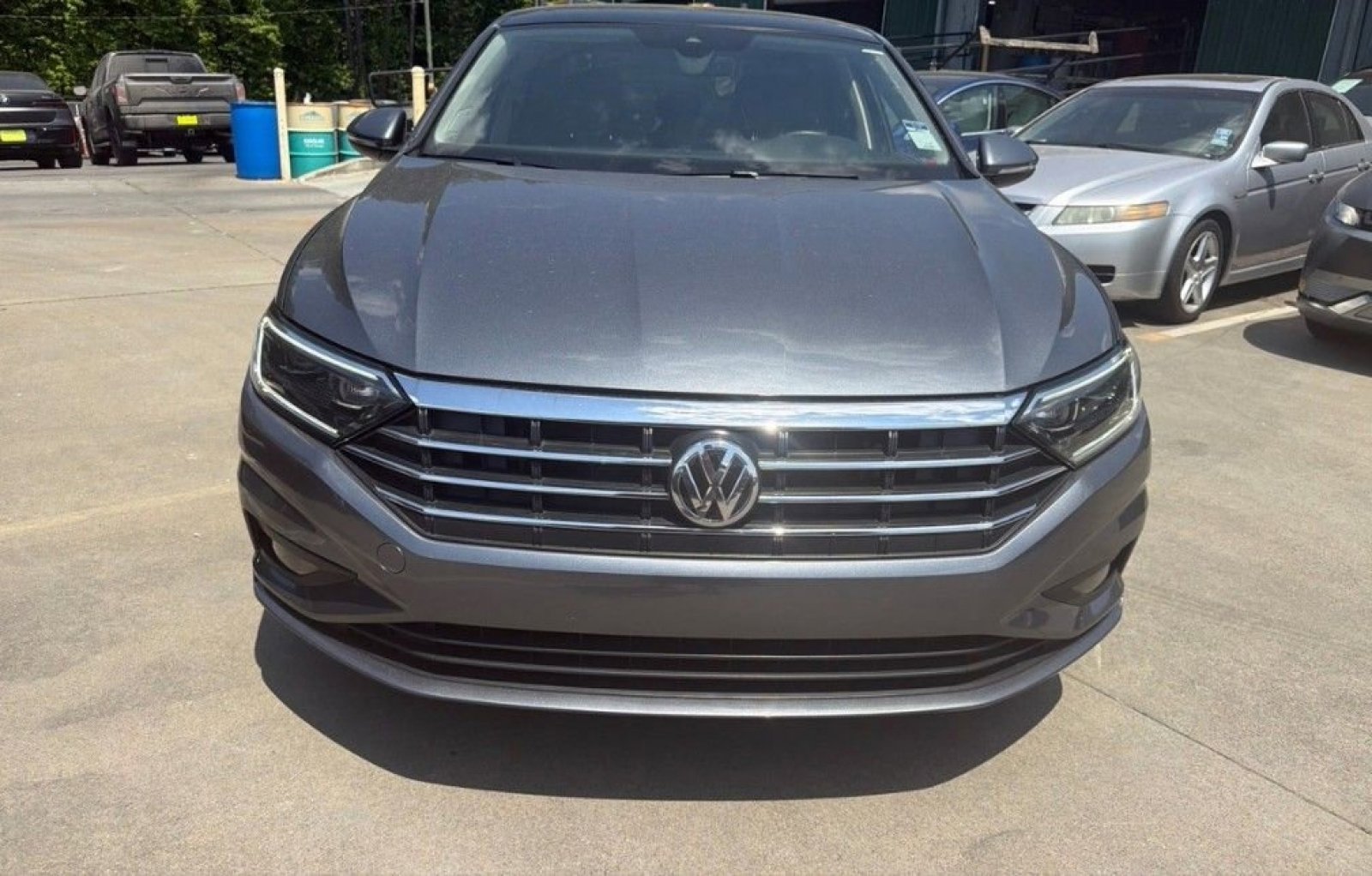 Used 2020 Volkswagen Jetta SEL Premium FWD image 2