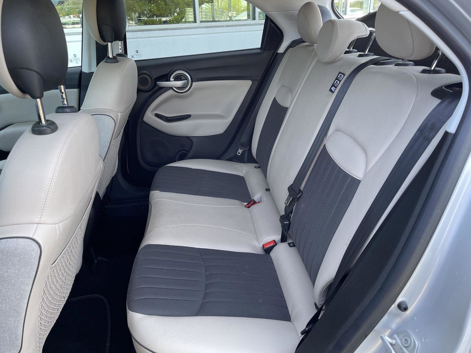 Used 2016 FIAT 500X Lounge image 34