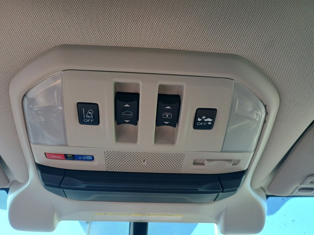Used 2020 Subaru Ascent Limited w/ Technology Package image 28