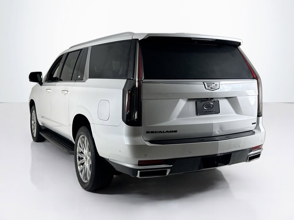 Used 2021 Cadillac Escalade ESV Premium Luxury image 3