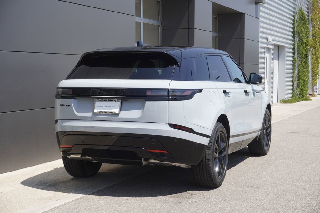 New 2026 Land Rover Range Rover Velar Dynamic SE image 2