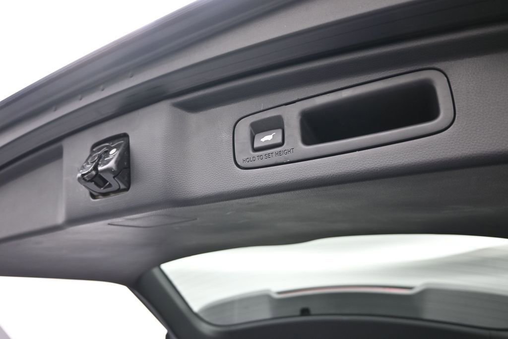 Used 2023 Honda CR-V EX-L image 27