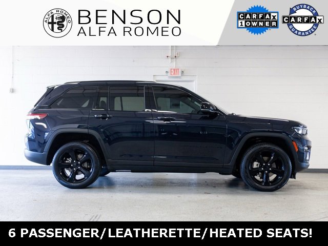 Used 2024 Jeep Grand Cherokee Limited w/ Black Appearance Package image 1
