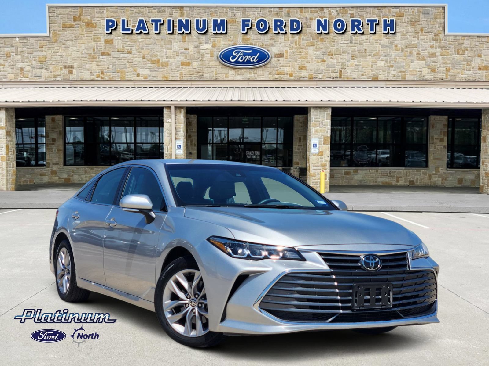 Used 2022 Toyota Avalon XLE