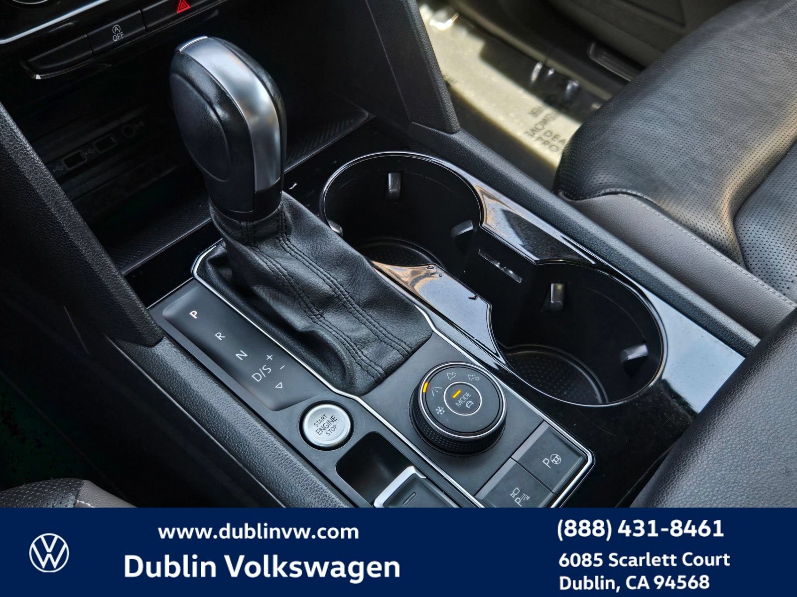 Used 2020 Volkswagen Atlas Cross Sport SEL Premium AWD/4WD image 18