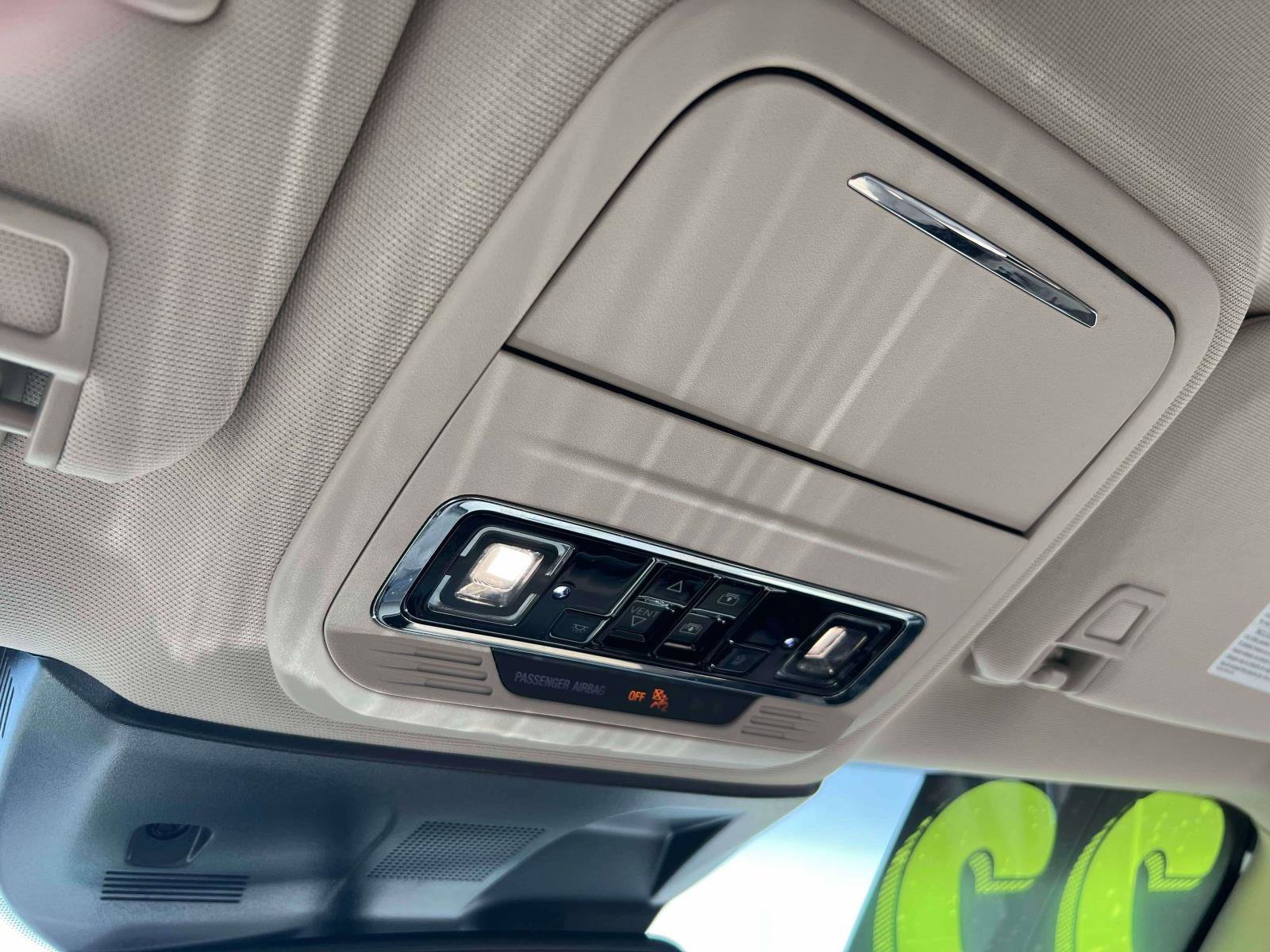 Used 2022 Lincoln Corsair AWD w/ Premium Package image 9