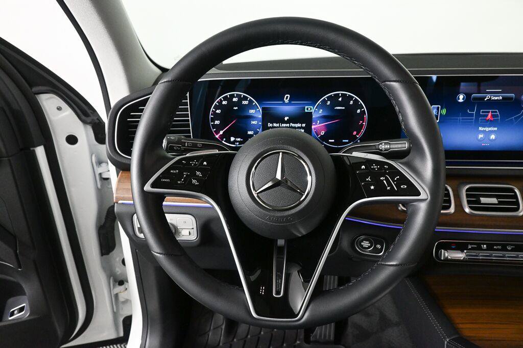 Certified 2025 Mercedes-Benz GLE 350 4MATIC image 2