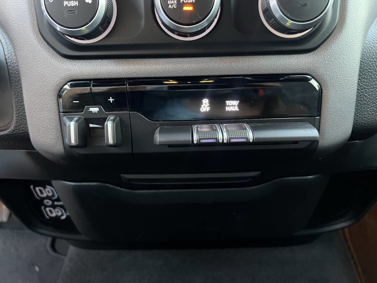 Used 2022 RAM 1500 Big Horn image 24