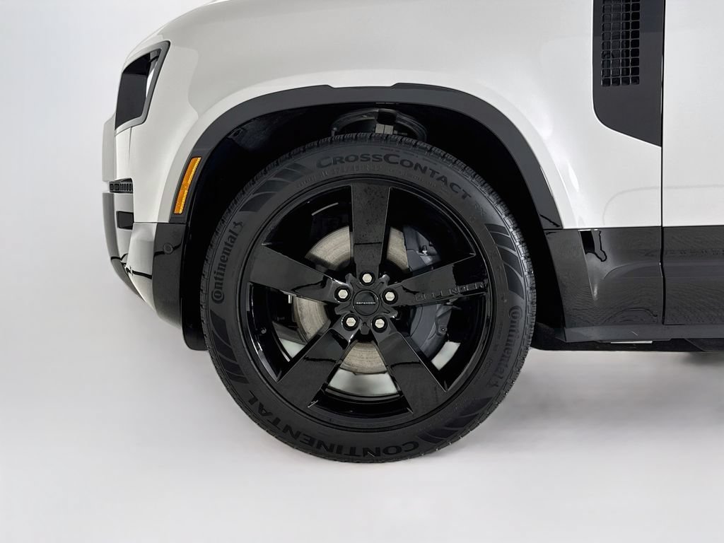 Used 2026 Land Rover Defender 110 X-Dynamic SE AWD/4WD image 27
