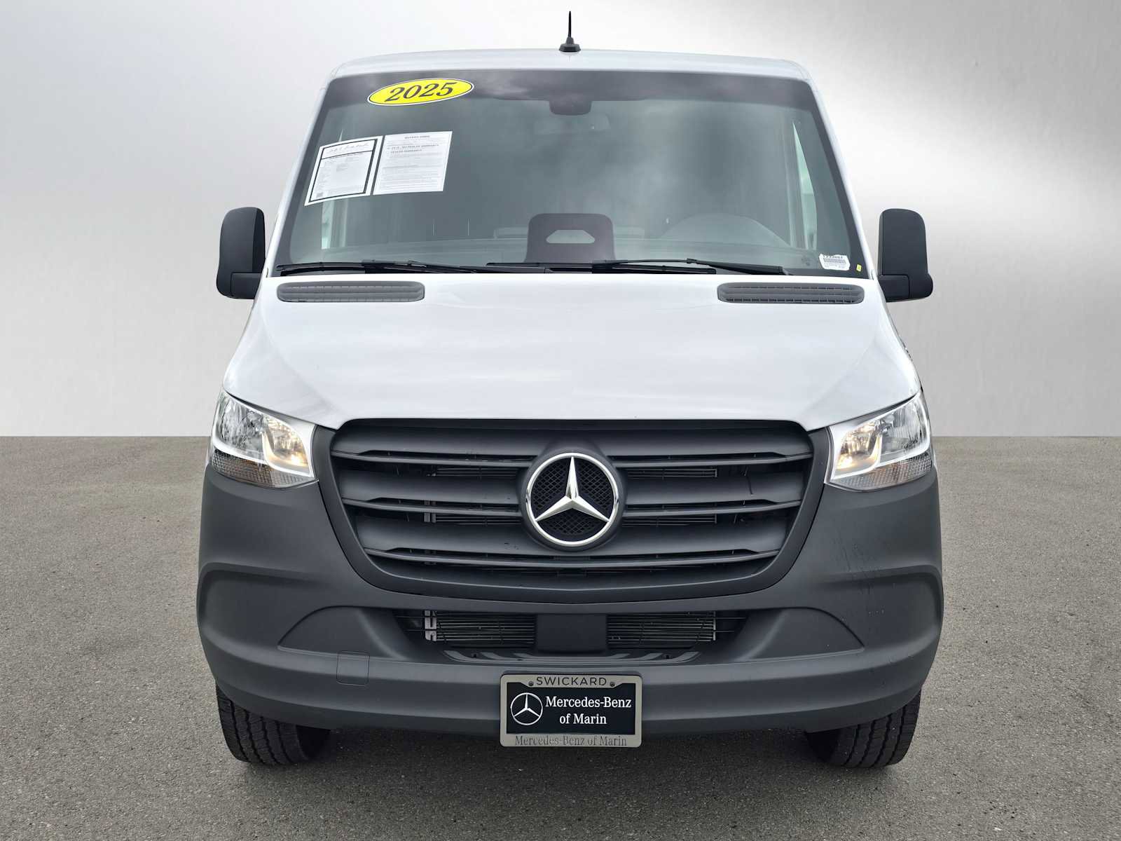 Used 2025 Mercedes-Benz Sprinter 2500 image 8