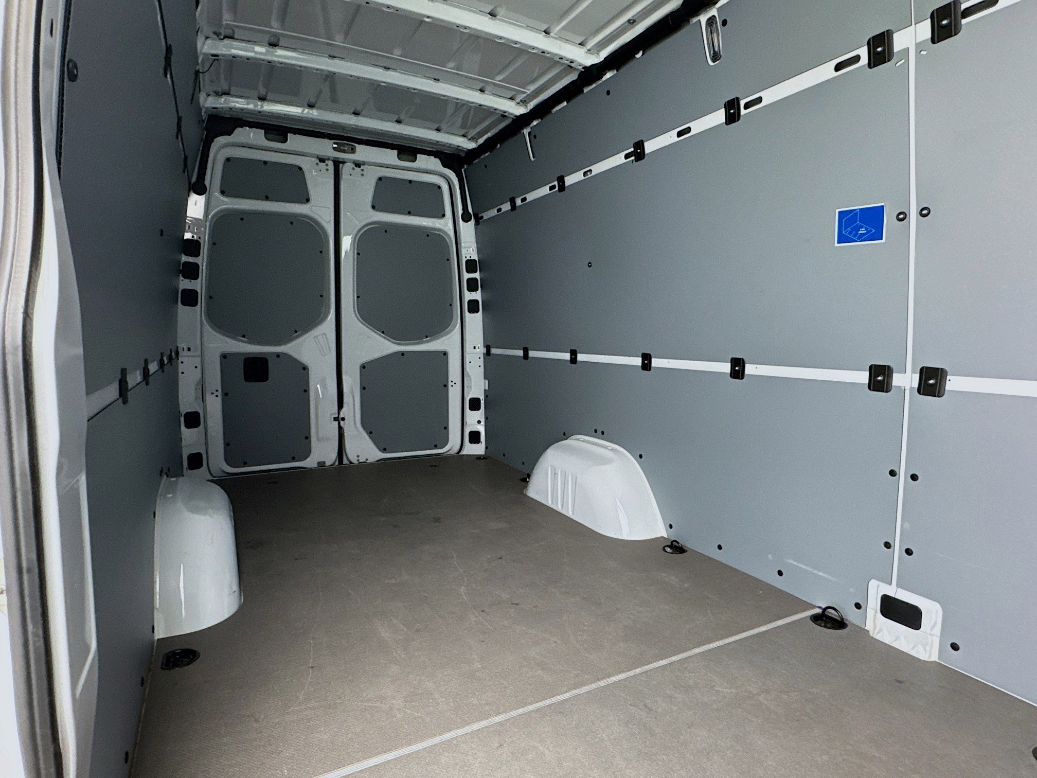 Used 2023 Mercedes-Benz Sprinter 2500 image 16