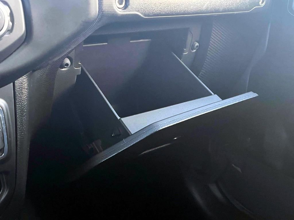 Certified 2021 Jeep Gladiator Willys image 25