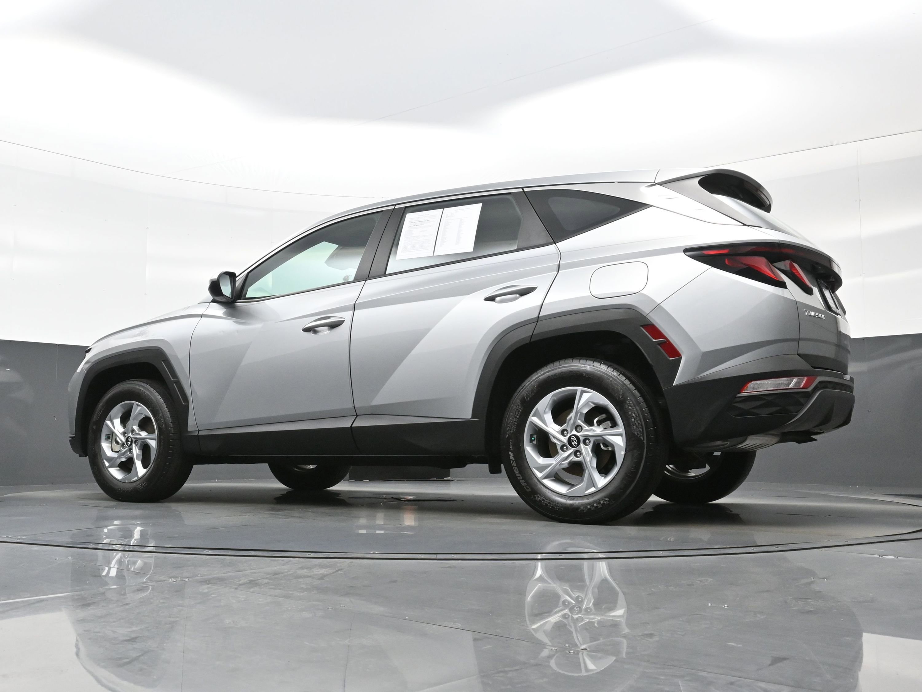 Used 2023 Hyundai Tucson SE AWD/4WD image 25