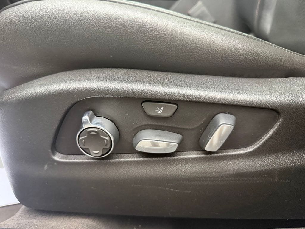 Used 2019 Cadillac XT4 Sport AWD/4WD image 20