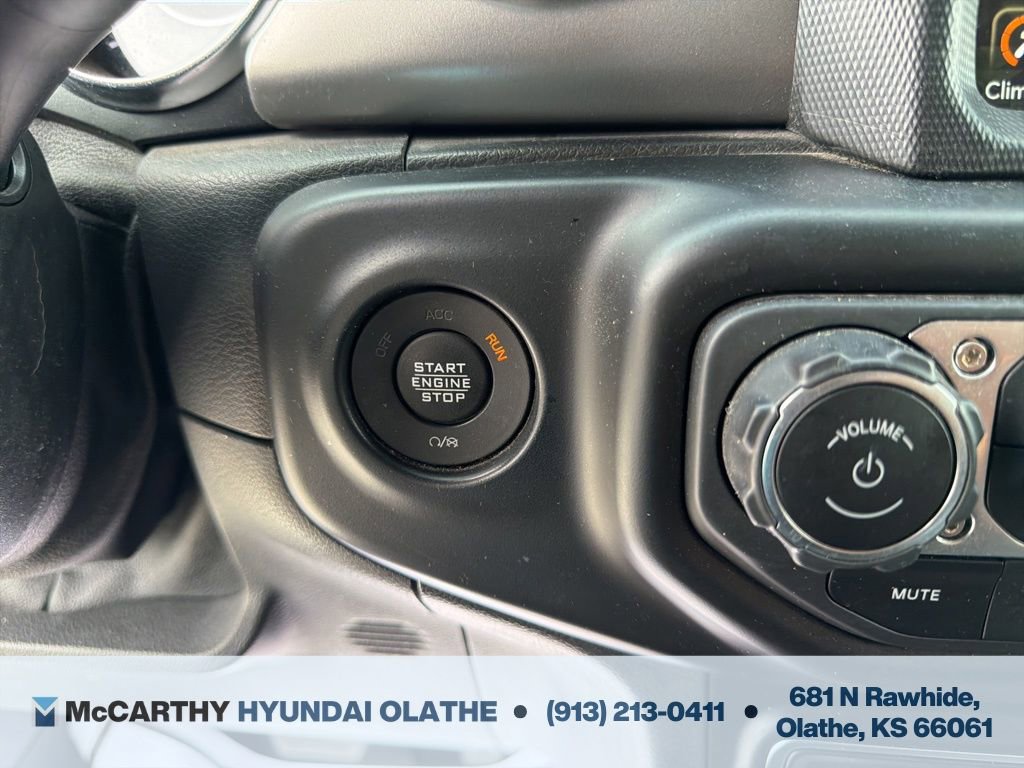 Used 2021 Jeep Wrangler Unlimited Sport AWD/4WD image 31