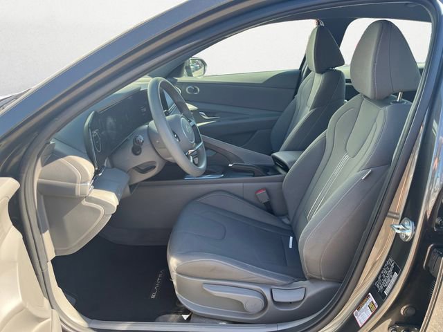 Used 2024 Hyundai Elantra SEL image 10