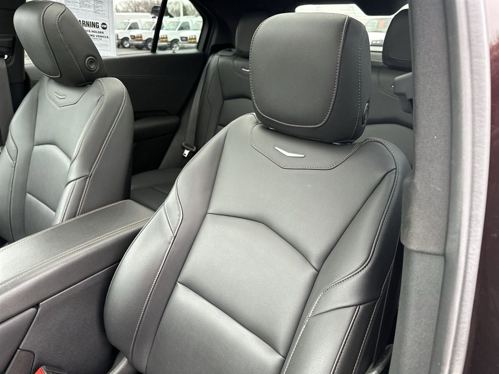Used 2021 Cadillac XT4 Sport w/ Cold Weather Package image 11
