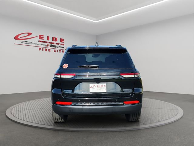 New 2025 Jeep Grand Cherokee Limited image 4