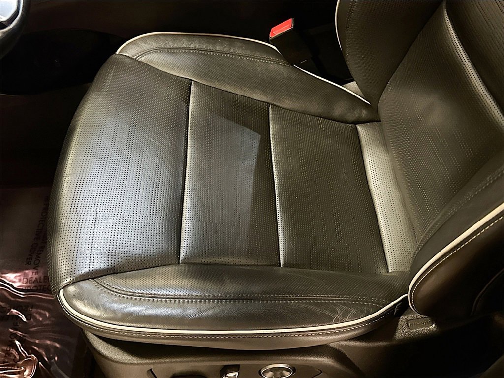 Used 2021 Cadillac Escalade Premium Luxury image 35