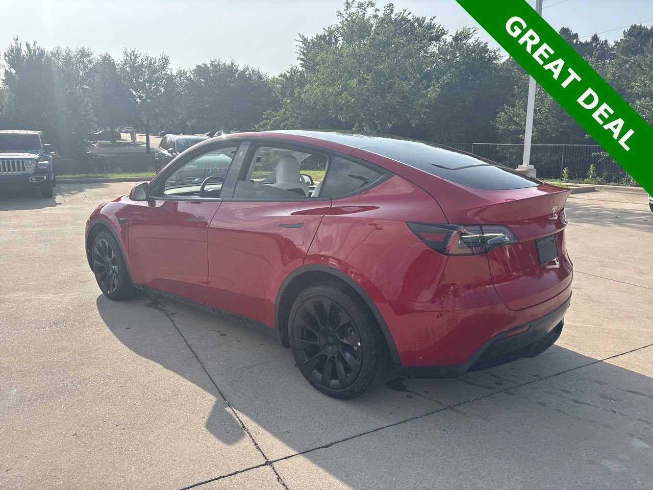 Used 2022 Tesla Model Y Long Range AWD/4WD image 7