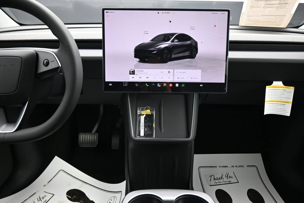 Used 2026 Tesla Model Y AWD image 15