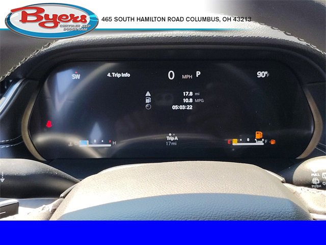 New 2025 Jeep Grand Cherokee Altitude image 16