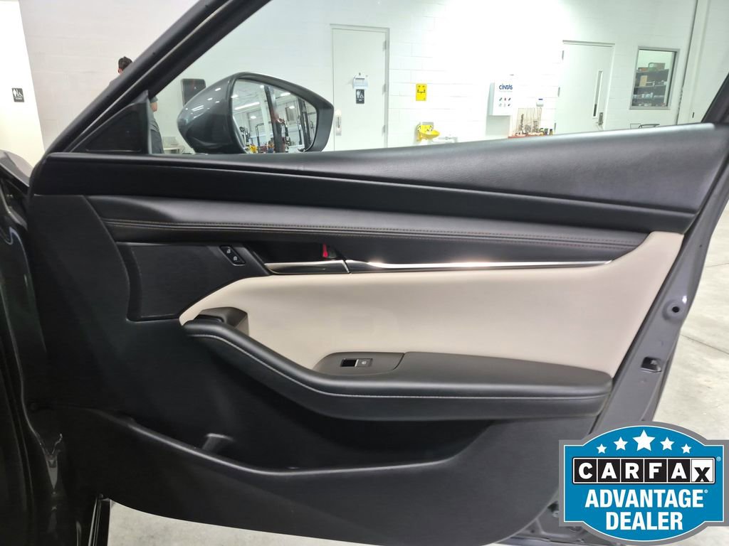 Used 2022 MAZDA MAZDA3 s FWD image 26