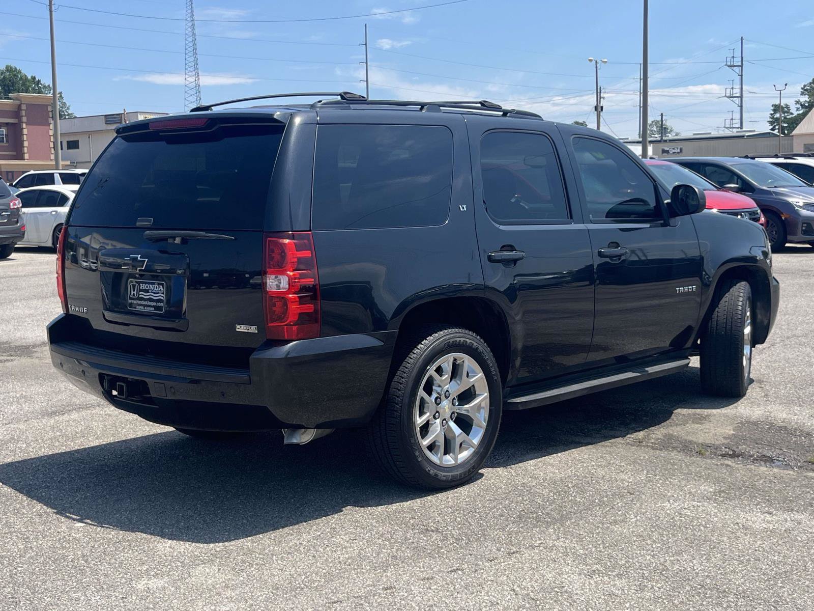 Used 2010 Chevrolet Tahoe LT RWD image 3