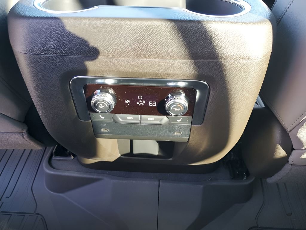 New 2026 GMC Yukon XL Elevation w/ LPO, Floor Liner Package image 21