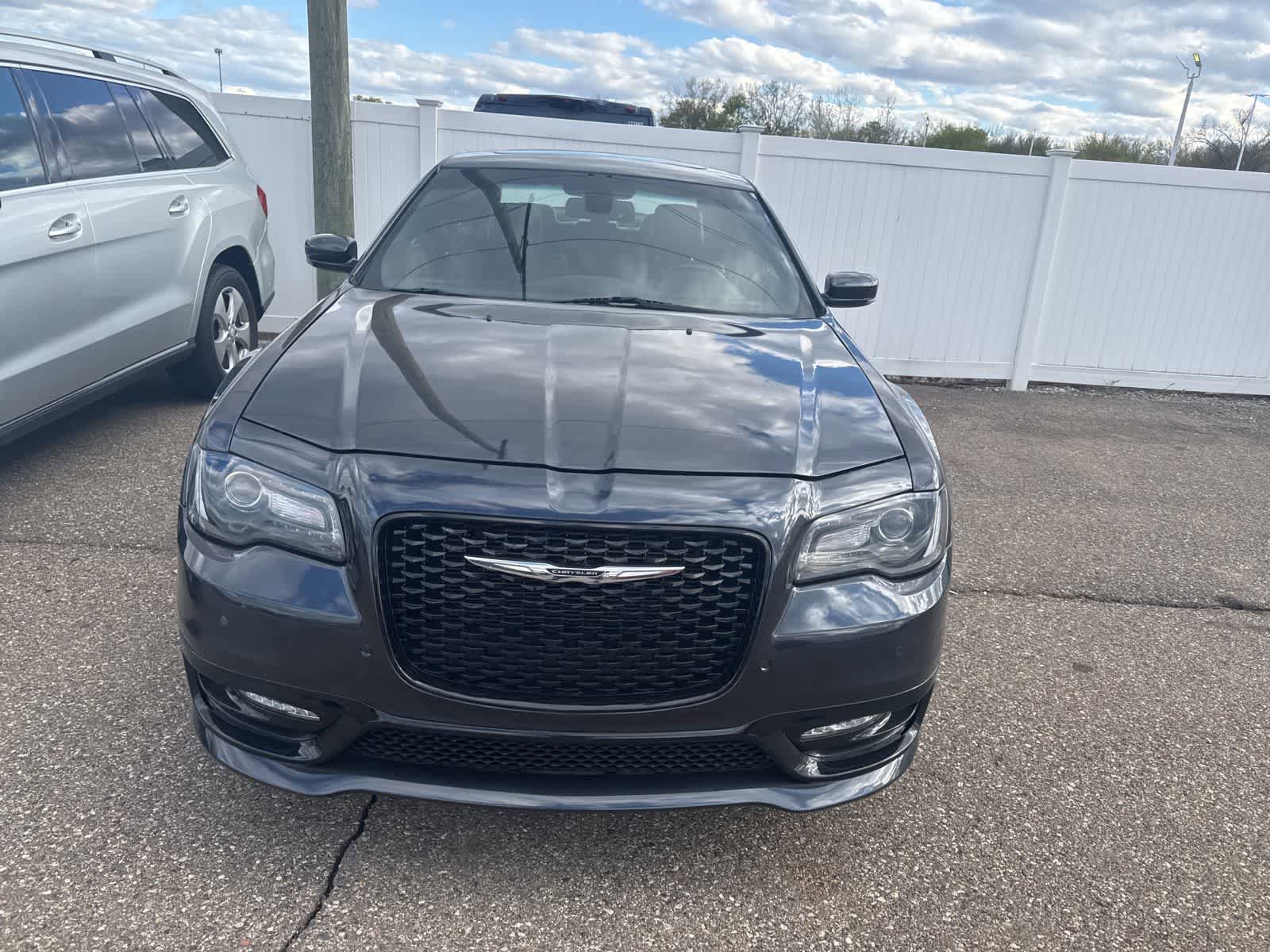 Used 2016 Chrysler 300 S w/ 300S Premium Group AWD/4WD image 4