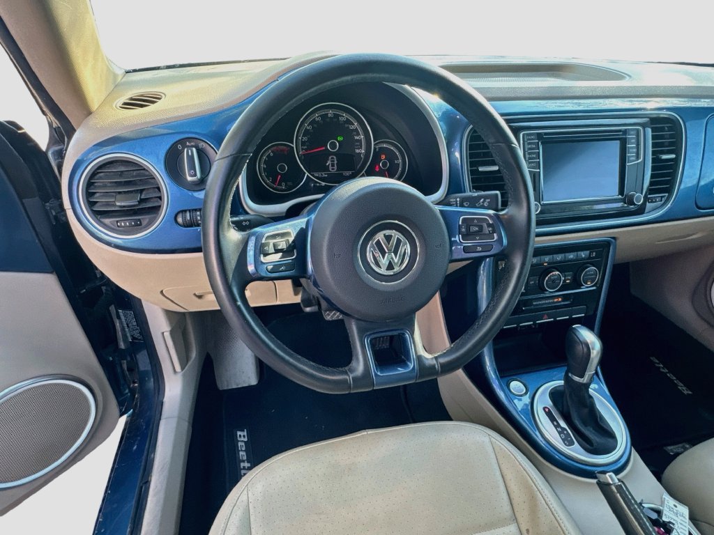 Used 2019 Volkswagen Beetle 2.0T SE FWD image 11