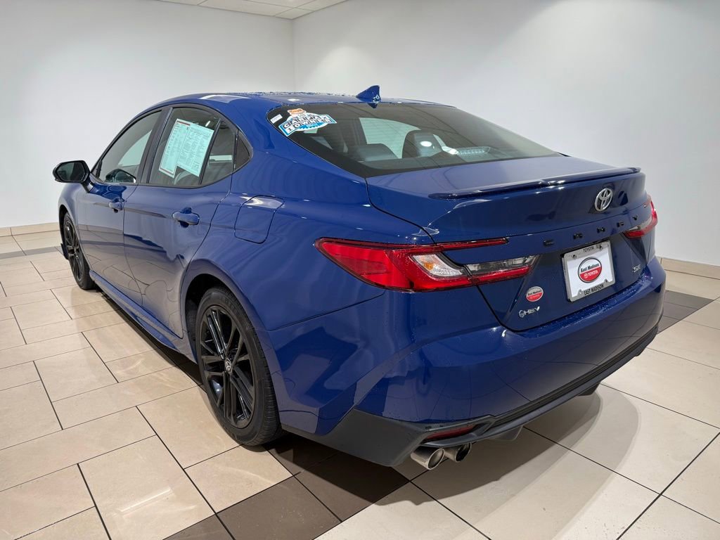 Certified 2025 Toyota Camry SE image 3