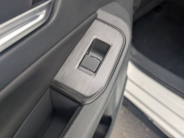 New 2026 Nissan Sentra SR w/ SR Premium Package FWD image 13