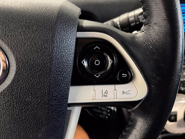Used 2017 Toyota Prius Four FWD image 27
