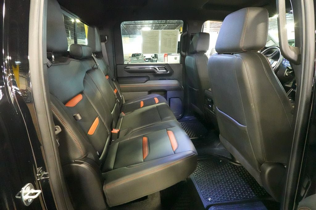 Used 2024 GMC Sierra 2500 AT4 w/ Technology Package AWD/4WD image 28