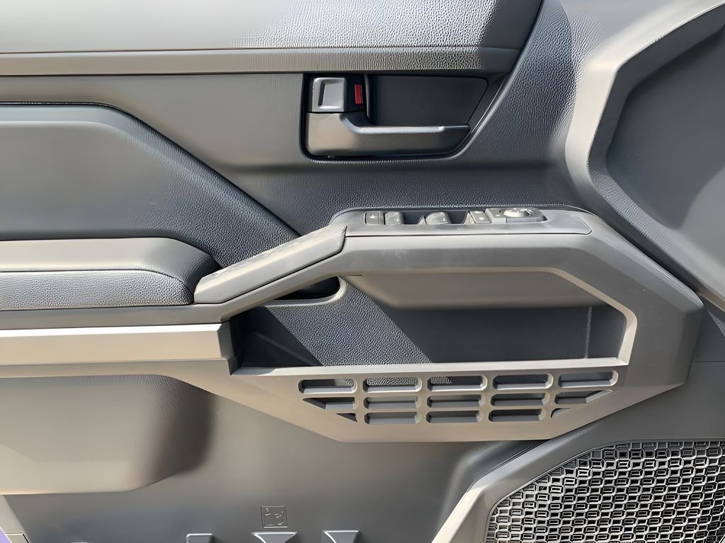 Used 2025 Toyota Tacoma SR5 image 19