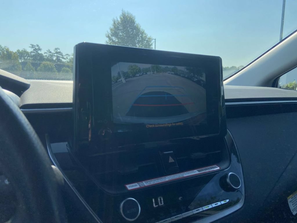 Used 2026 Toyota Corolla LE FWD image 28