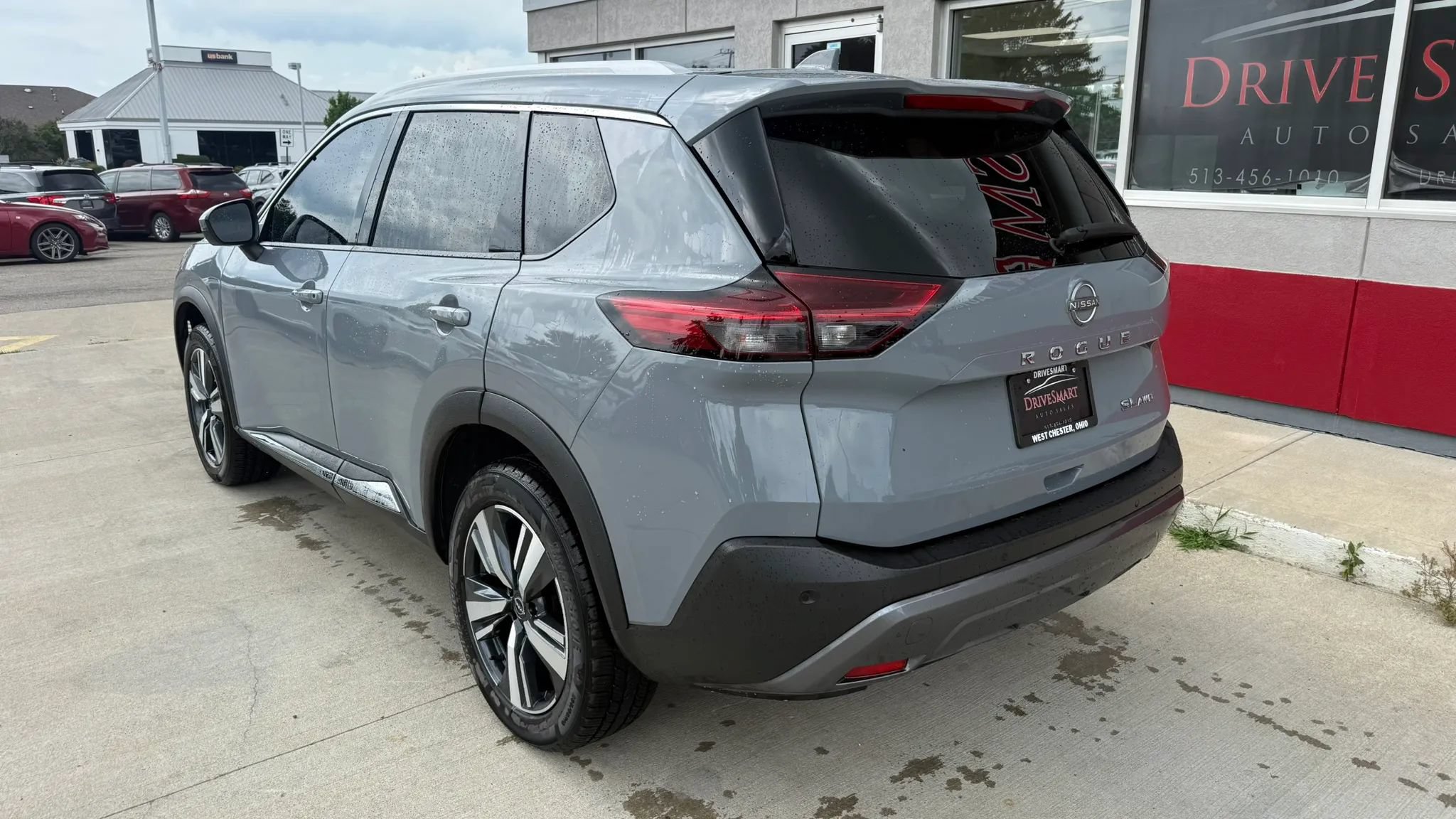 Used 2023 Nissan Rogue SL AWD/4WD image 4