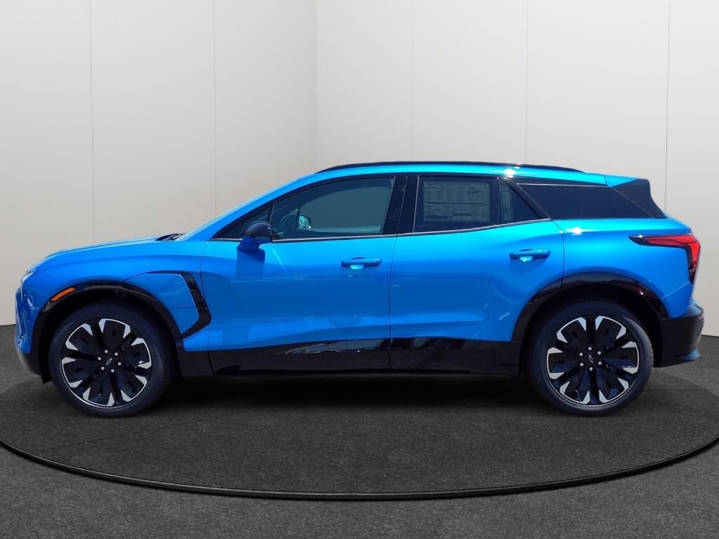 New 2025 Chevrolet Blazer EV RS image 2
