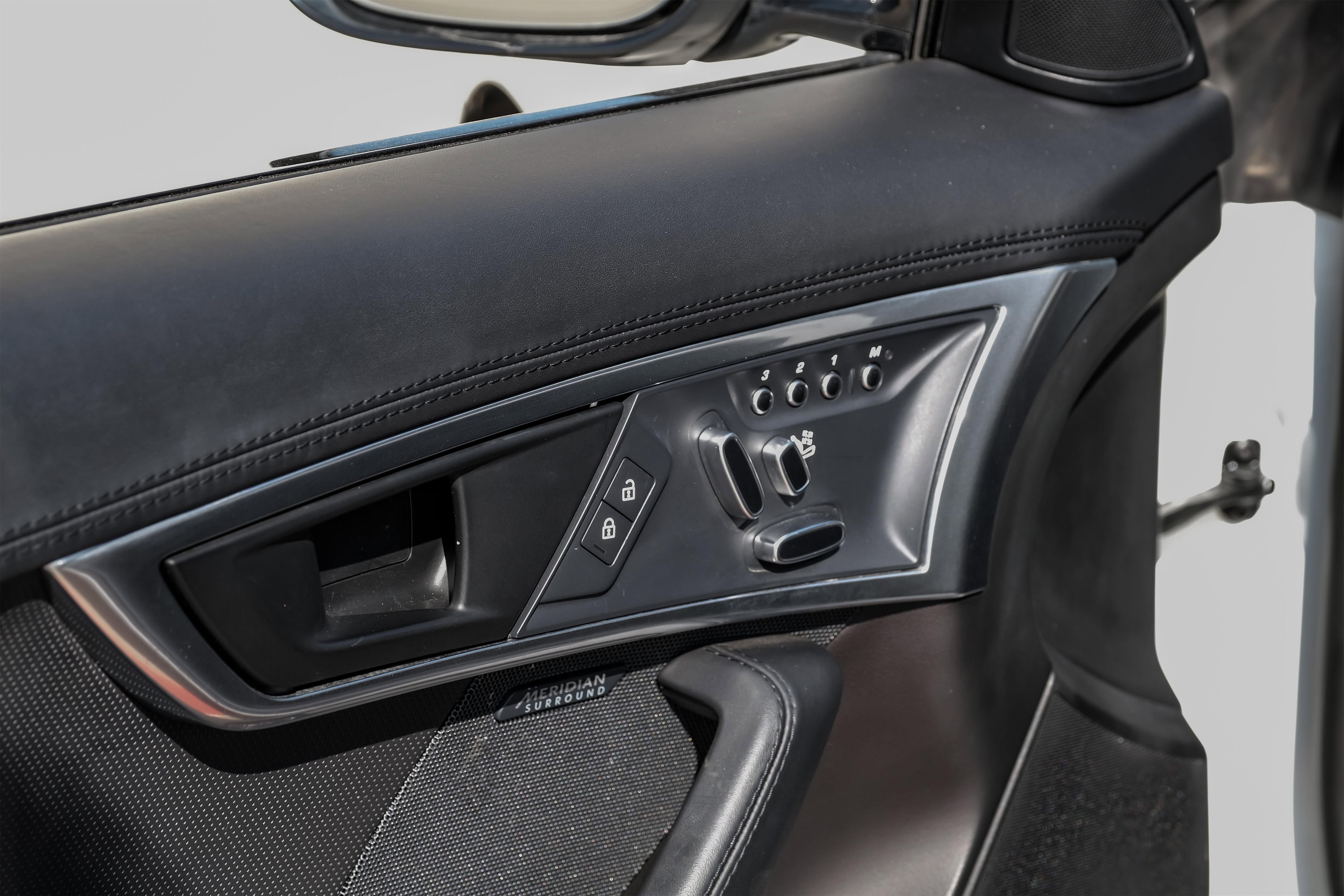 Used 2021 Jaguar F-TYPE Coupe image 36