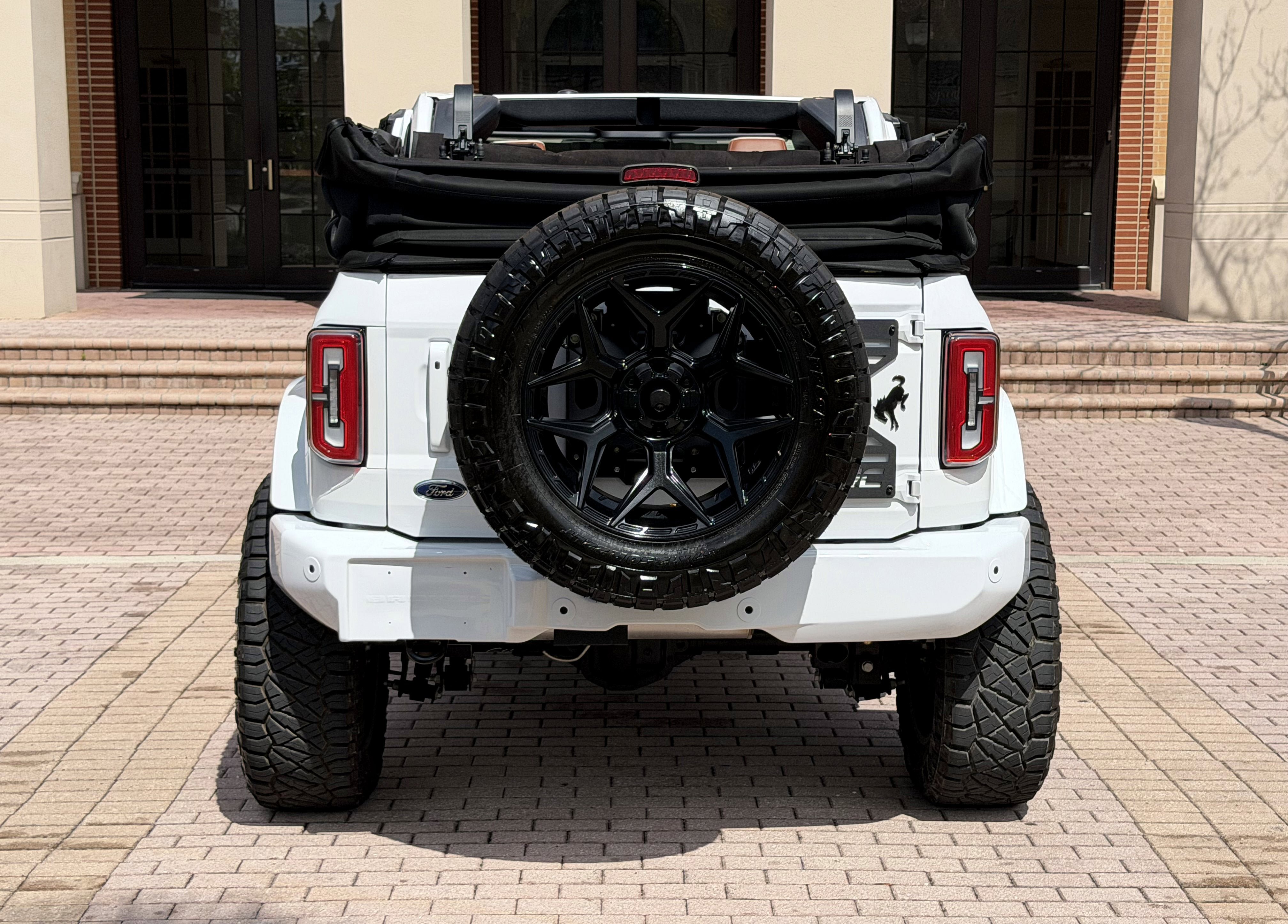 Used 2024 Ford Bronco Outer Banks image 14
