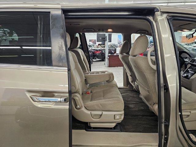 Used 2013 Honda Odyssey EX image 34
