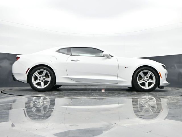 Used 2017 Chevrolet Camaro LT w/ Technology Package RWD image 40