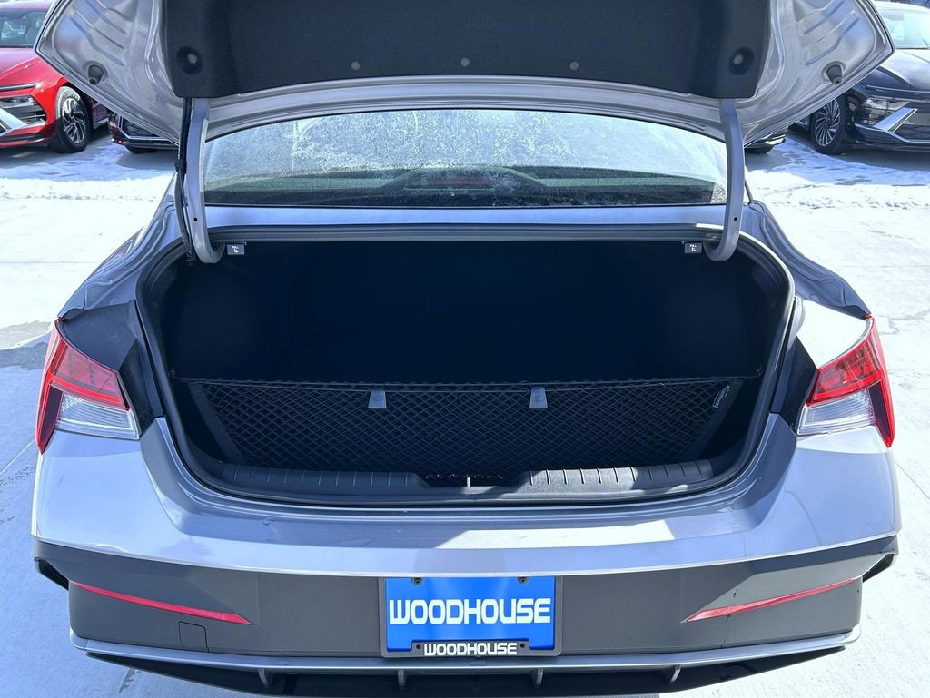 New 2026 Hyundai Elantra Sport image 9